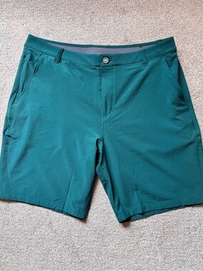 Mens Puma 9” Golf Shorts Size 36 Forest Green Like New